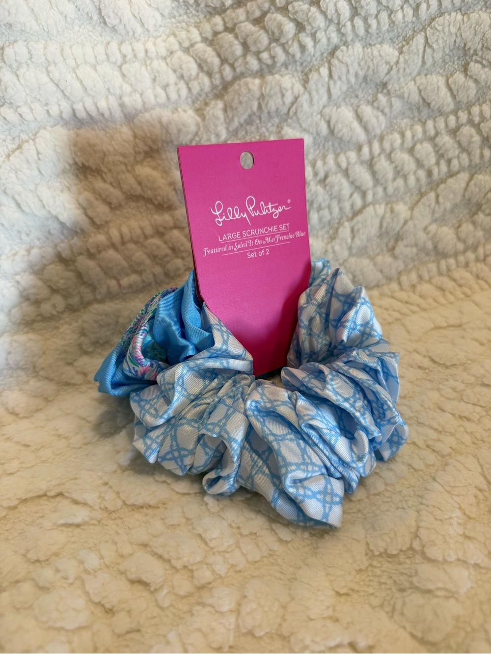 Lilly Pulitzer Light Blue Patterned Scrunchie Set NWT